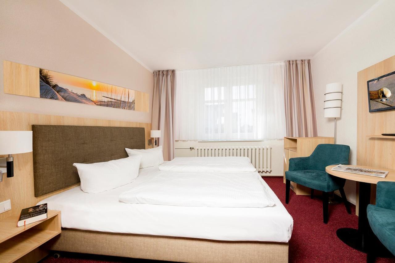 Garni Eden Hotels ゼーバート・ヘリングスドルフ エクステリア 写真