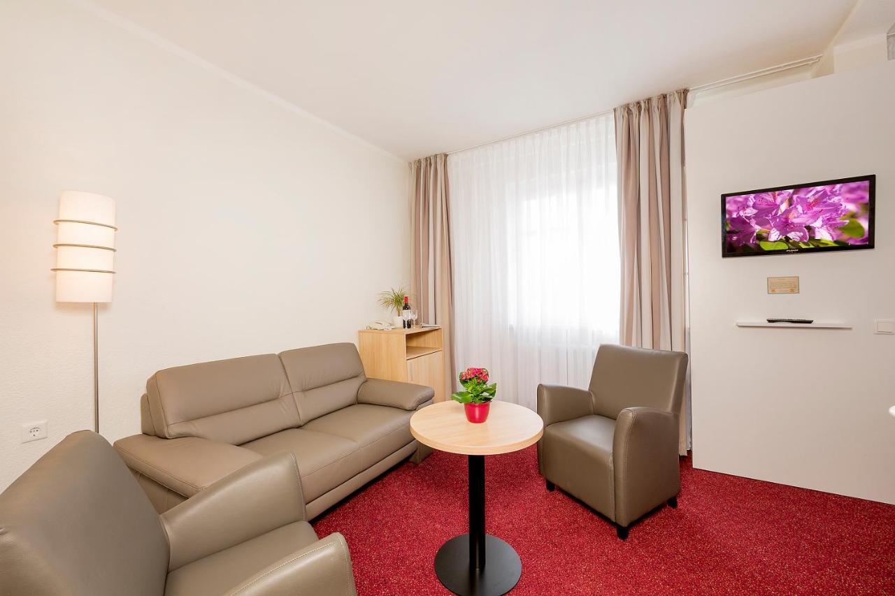 Garni Eden Hotels ゼーバート・ヘリングスドルフ エクステリア 写真