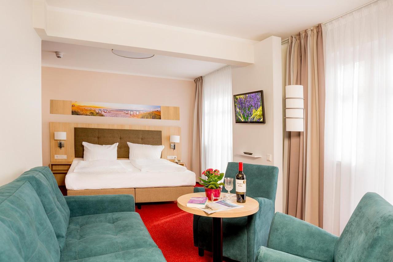 Garni Eden Hotels ゼーバート・ヘリングスドルフ エクステリア 写真