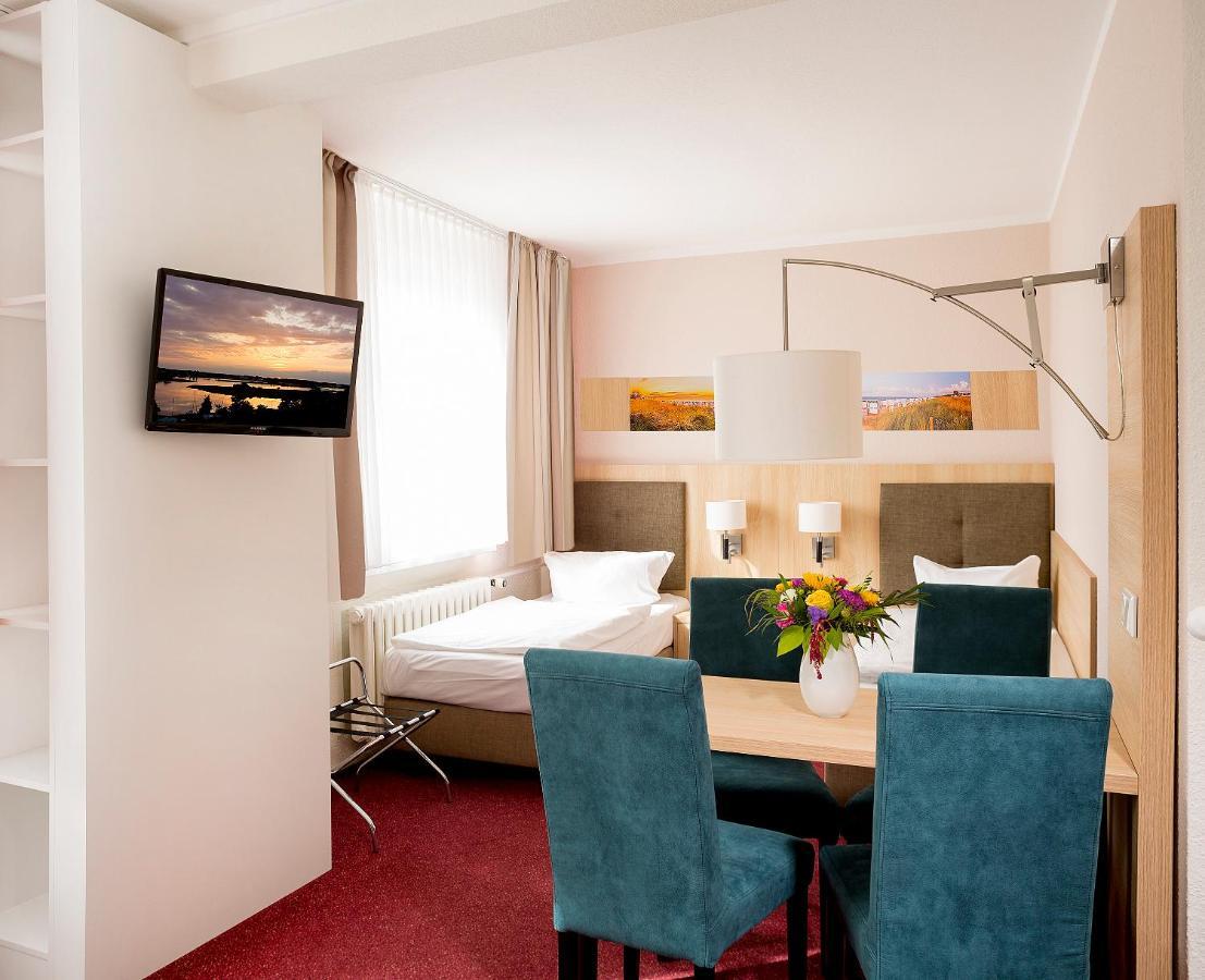 Garni Eden Hotels ゼーバート・ヘリングスドルフ エクステリア 写真