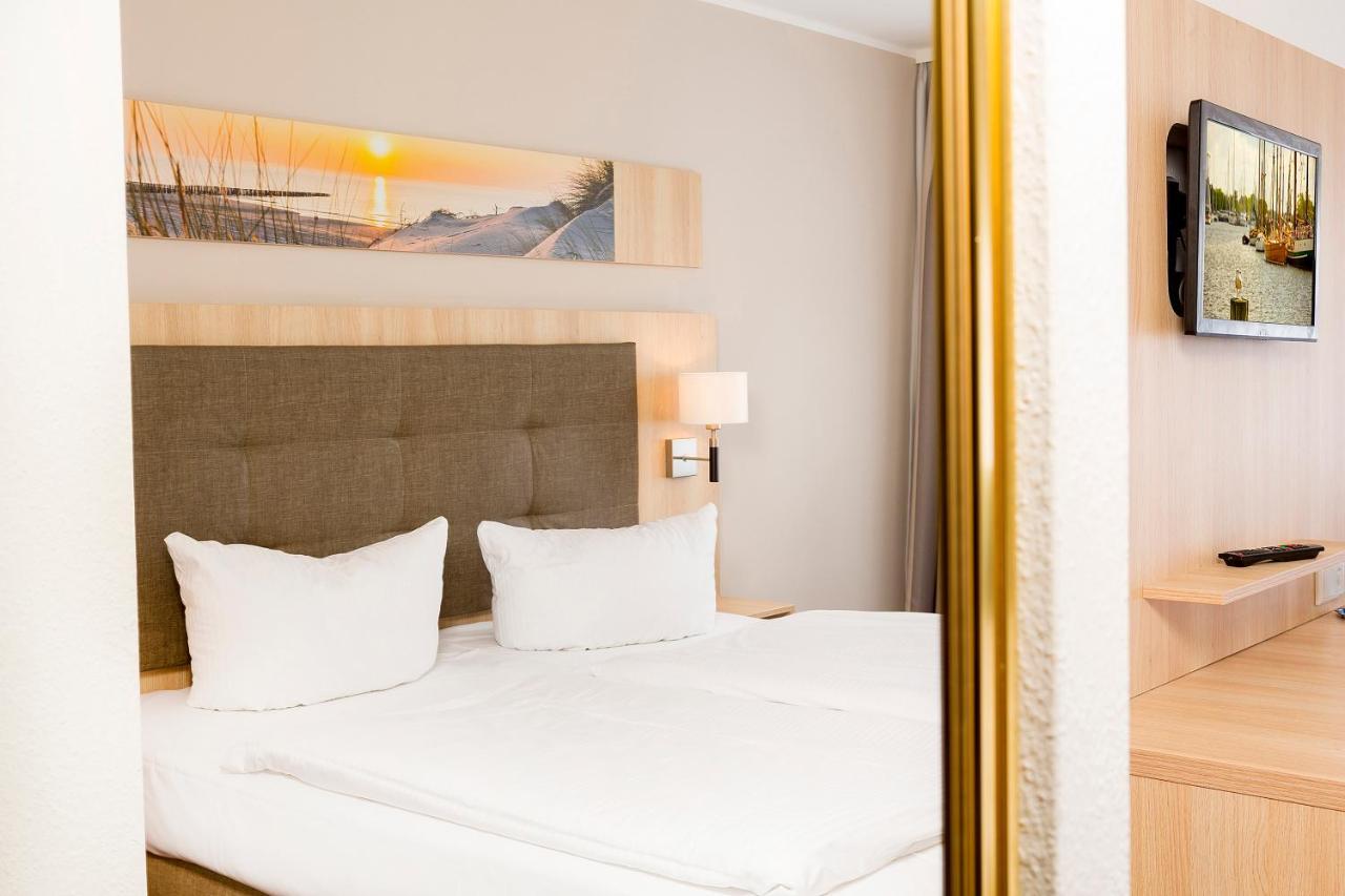 Garni Eden Hotels ゼーバート・ヘリングスドルフ エクステリア 写真