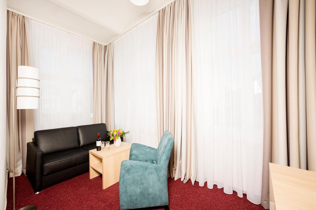 Garni Eden Hotels ゼーバート・ヘリングスドルフ エクステリア 写真